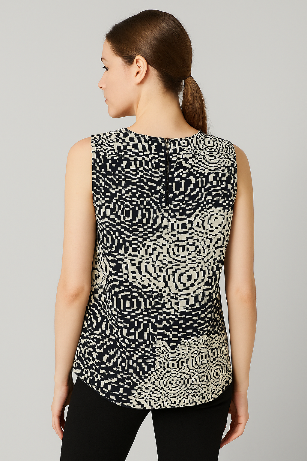 Women’s Sleeveless Abstract Print Top – Black & White