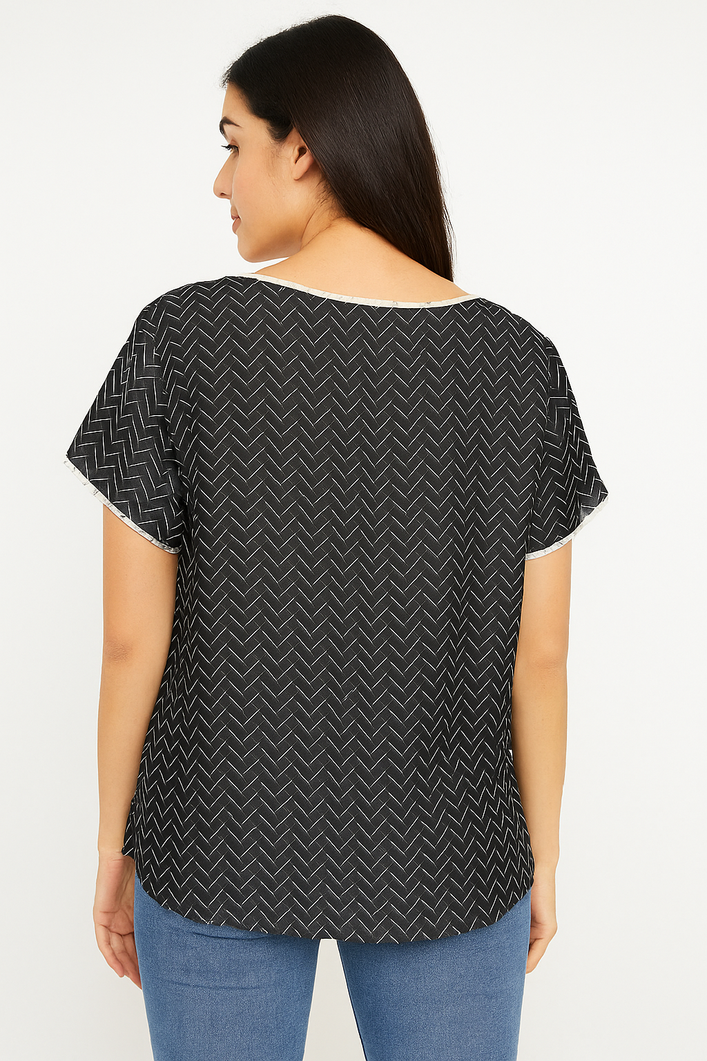 Women’s Black Printed V-Neck Short Sleeve Top